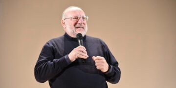 Ragusa, don Fortunato Di Noto incontra la comunità cittadina sul tema della violenza all’infanzia
