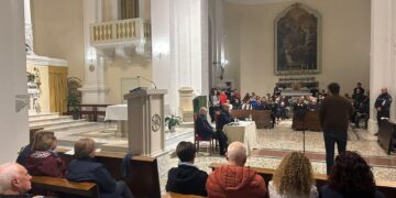 Giarratana, i fedeli al vescovo: “Regole precise per purificare la tradizione da eccessi che portano divisioni e sofferenze”