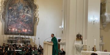 Giarratana, l’ultimo saluto al parroco dimissionario