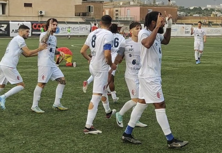 Il Modica calcio aggancia la vetta nonostante il pari casalingo con il Palazzolo