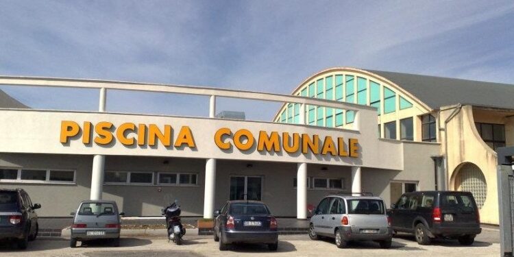 Piscina comunale di Ragusa chiusa ancora una volta