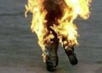 Acate, ha cosparso un operaio di liquido infiammabile e gli ha dato fuoco. A giudizio un 52enne di Niscemi