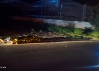Incidente mortale a Vittoria, extracomunitario falciato da un’auto mentre si trovata in bici