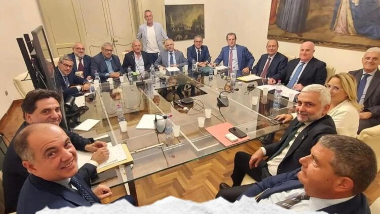 L’on. Abbate: “Maggioranza coesa per riportare i siciliani alle urne e scegliere chi governerà le province”