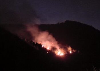 Monterosso Almo, grosso incendio in contrada Utra
