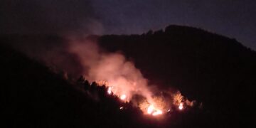Monterosso Almo, grosso incendio in contrada Utra