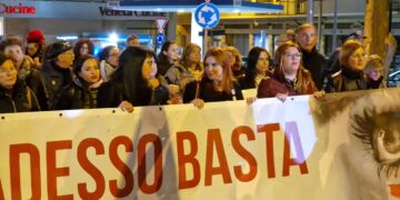 Ragusa, oggi pomeriggio si è tenuto il corteo della Rete 25 novembre