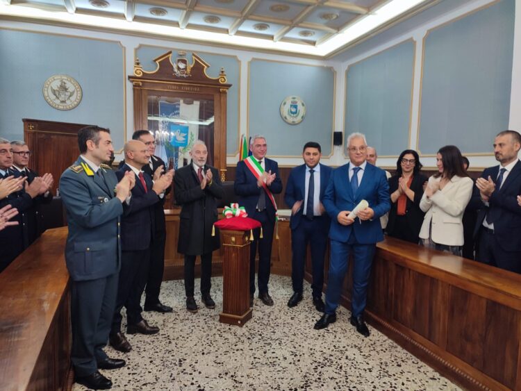 Santa Croce, cittadinanza onoraria per l’appuntato scelto dell’Arma Angelo Nicoletti