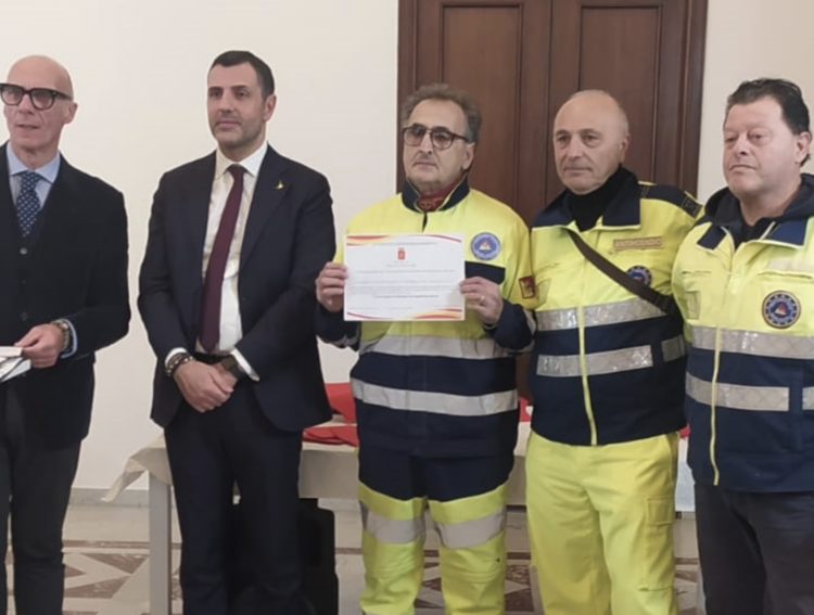 Comiso, i volontari di Protezione civile premiati dal Comune di Caltanissetta