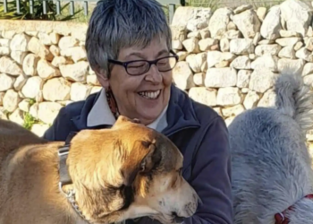 Modica, oggi alle 11 la benedizione della salma di Ariane Heeg al cimitero comunale: è la donna morta dopo l’incidente stradale all’uscita da un supermercato