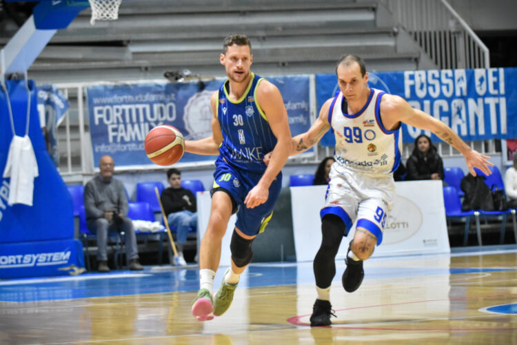 La Virtus Ragusa accarezza l’impresa, ma Agrigento è più lucida nelle fasi che contano