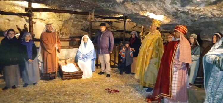 Monterosso Almo, il solito pienone al presepe vivente