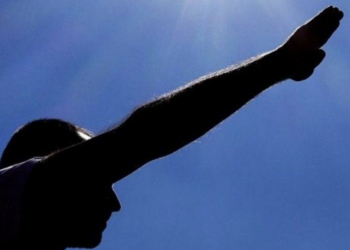 Ragusa, saluto romano a una manifestazione: 45enne condannato a due mesi di reclusione