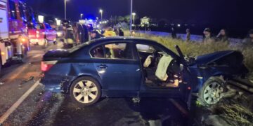 Ragusa, scontro frontale tra due auto: quattro feriti
