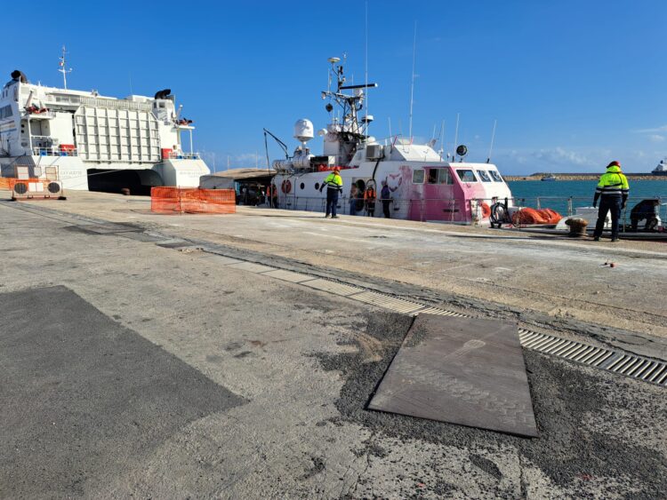 Pozzallo, sbarco di 35 migranti provenienti da Siria ed Egitto