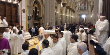 Ragusa, aperta la porta santa in Cattedrale in vista del giubileo 2025