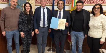 Santa Croce, visita istituzionale del direttore generale del Libero consorzio comunale Nitto Rosso a palazzo di Città