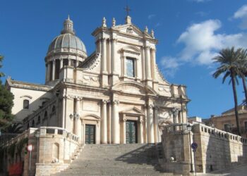 Comiso, da domenica il vescovo torna in città per proseguire la propria visita pastorale