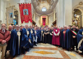 Comiso, la statua di San Biagio in processione è ritornata nella sua chiesa