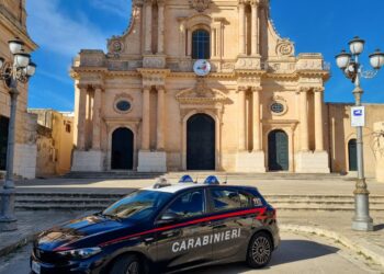 Ispica, aveva danneggiato la vetrata della torre campanaria della Ss. Annunziata: dovrà risarcire con 13mila euro