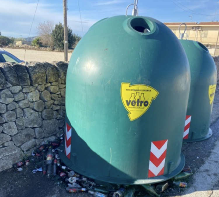 Modica, esplode bomba carta. Indagini della polizia locale
