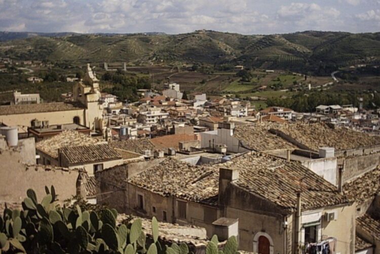Giarratana isolata, linee telefoniche mute e internet non funzionante