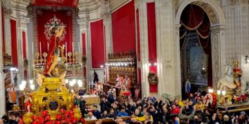 Ragusa, San Giovanni e San Giorgio: è l’ora della processione congiunta