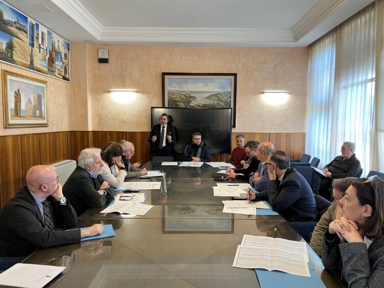 Il Libero consorzio mette in campo le isole ecologiche per bonificare le strade extraurbane dai rifiuti