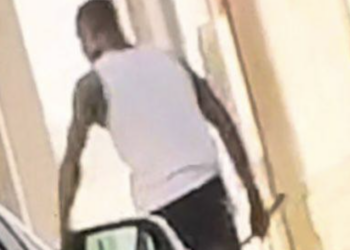 Ragusa, fugge dall’ospedale dove era ricoverato per un Tso e semina il panico per le vie della città