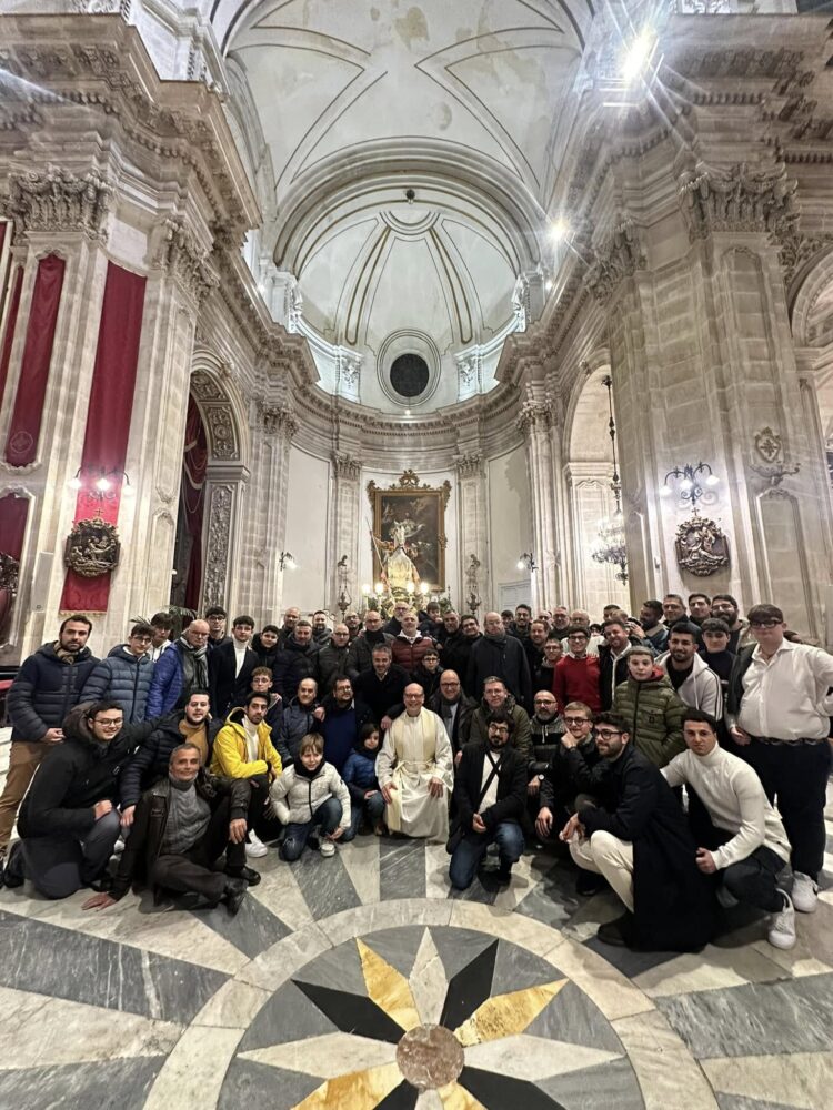 Le celebrazioni per l’anniversario del terremoto del 1693, traslato il simulacro di San Giorgio martire