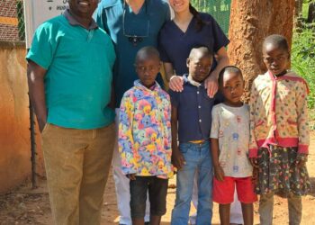 Comiso, l’odontoiatra Mario Catalano in missione sanitaria volontaria in Tanzania