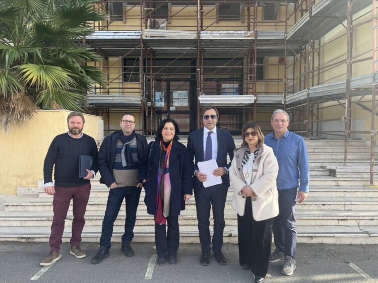 Comiso, sopralluogo del Libero consorzio al cantiere di riqualificazione del liceo Carducci
