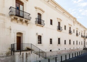 Modica, a palazzo dei Mercedari la mostra fotografica “Dove si balla”