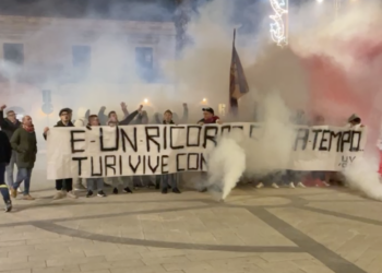 Strage di San Basilio a Vittoria, gli ultrà intonano cori in ricordo di Salvatore Ottone