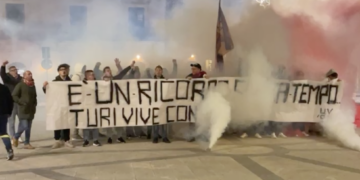 Strage di San Basilio a Vittoria, gli ultrà intonano cori in ricordo di Salvatore Ottone