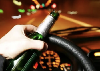 Capodanno a Ragusa, ubriaco al volante si ribalta in corso Italia