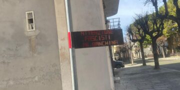 Ispica, scritte infamanti nella sede di Fratelli d’Italia: “Fascisti in banchina”