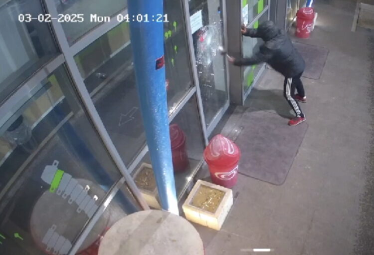 Ispica, un altro furto con spaccata in città: è allarme