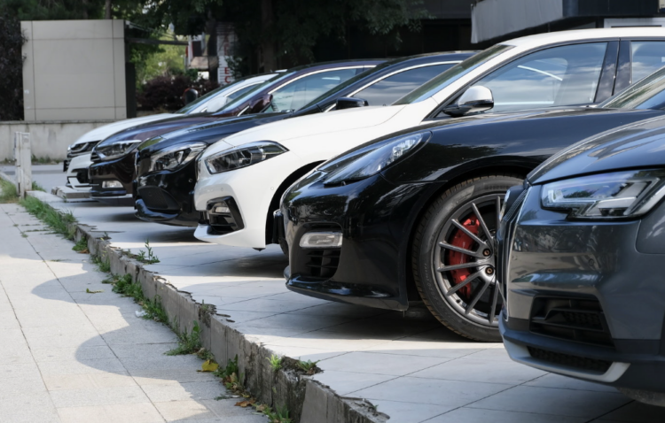 In provincia di Ragusa aumentano le compravendite di auto usate, l’elettrico non decolla