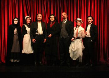 Ragusa, continua il successo della tragicommedia “Danza macabra”