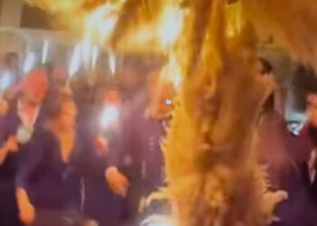 Il Bon in fiamme a Ragusa, il rogo forse causato da un incidente fortuito all’interno