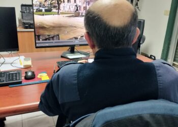 Ispica, l’amministrazione comunale cerca di inchiodare il responsabile del vandalismo al monumento sulla Resistenza