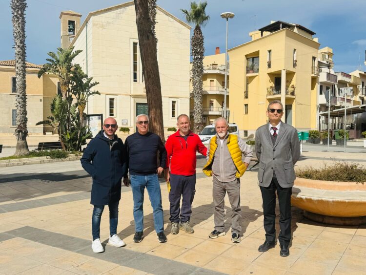 Scoglitti, consegnati i lavori di rifacimento di piazza Cavour