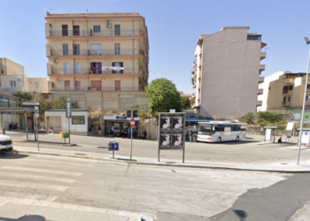 Ragusa, pestato in pieno giorno in piazza Zama