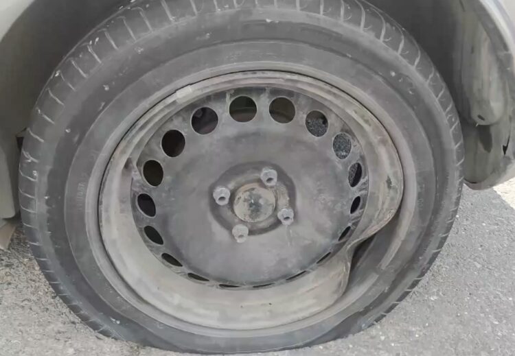 Modica-Ragusa, auto in transito sul ponte Costanzo danneggiate per un pezzo di ferro