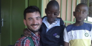 Il volontario ibleo Biagio Senia finisce in cella in Kenya per alcune ore a causa di un divieto di sosta