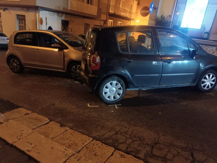 Ragusa, incidente stradale notturno in via Benedetto Croce