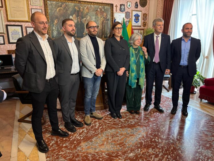 Modica, presentata la giunta Monisteri bis