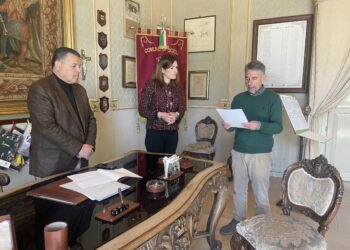 Scicli, il giuramento di Mariotta da assessore della giunta Marino