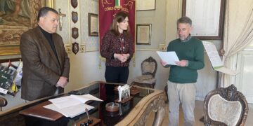 Scicli, il giuramento di Mariotta da assessore della giunta Marino